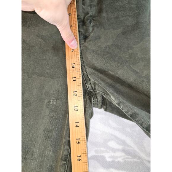 American Eagle Curvy Super Hi-Rise Holey Jeggings Camo Green Size 8 - Picture 8 of 14